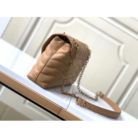 20231125 P710 [Haiyuan Outer Single Home Photo M58552 Apricot Yellow] 58552 Black 58552 Apricot Yellow 58549 White 58550 Coffee 58664 Green 58553 Rose Red LV NEW WAVE Chain Bag V-shaped Quilted Chain Bag Handbag Vintage Gold Chain Slide is made soft by ca