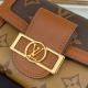 20230908 Louis Vuitton] Top of the line exclusive background M68725 size: 12.0 x 9.5 x 3.5 cm Dauphine short wallet features classic Dauphine handbag design, made from Monogram canvas and Monogram Reverse canvas, paired with exquisite calf leather trim, e