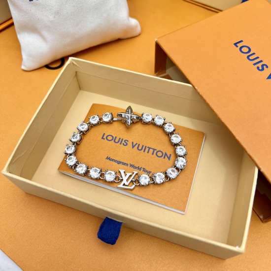 2023.07.11  New LV Louis Vuitton Couples Diamond Bracelet Couple Matching Style Too: All Copper Electroplated Material with Imported Zircon Inlay
