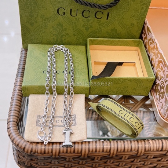 2023.07.23 Gucci necklace is the first choice for dithering tape goods 2023 The latest model of Gucci necklace has a higher chain grade, star same letter pendant classic Anger Forest series double G Gucci necklace chain length cm can be changed, details c