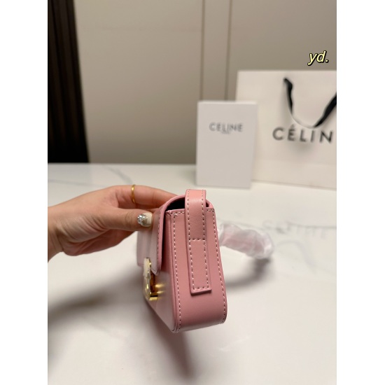 2023.10.30 P195 (Folding Box) size: 2010 Celine Celine New Triumphal Arch Underarm Bag Classic Triumphal Arch logo, shoulder strap: adjustable length~playful and cute, retro and fashionable! The casual and lazy temperament has reached its peak ✅
