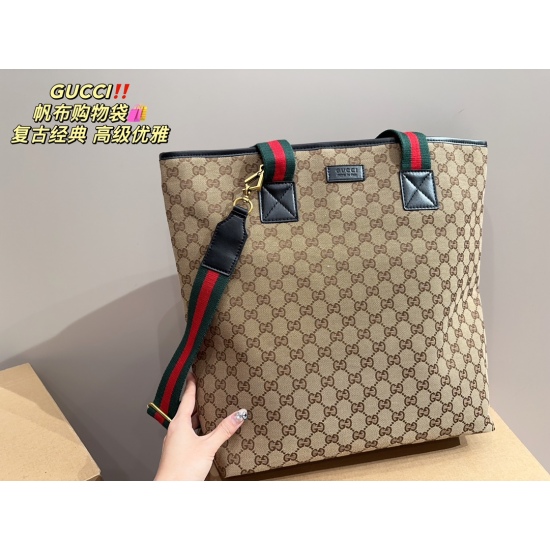 2023.10.03 P160 ⚠ Size 34.38 Kuqi GUCCI Canvas Shopping Bag has a huge capacity! The material is also a popular element this year, and the simple design can be paired with any color of clothing style! Excellent key practicality! The entire bag is lightwei