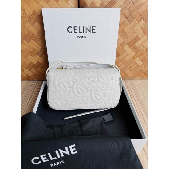 20240315 P680 [Complete Package] CELINE Official Website 22 Latest TRIOPHE Quilted Sheepskin Shoulder Backpack Continues the Classic Bag Design! Wrapped around the body with embroidery thread, create a unique logo pattern for the Arc de Triomphe! Size 8 X