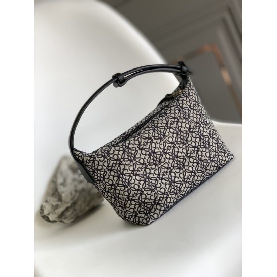 20240325 P670 [Fireworks] Small lunch box bag for shipment [Strong]~Cubi Anagram underarm bag is made of imported cowhide and jacquard canvas, decorated with repeated Anagram pattern shoulder straps or adjustable shoulder straps for both hands and hands. 