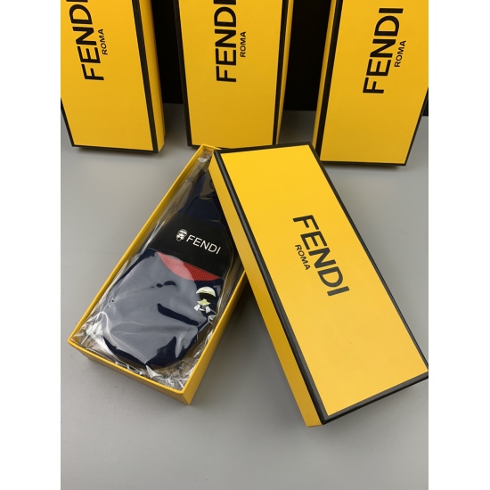 2024.01.22 Explosive Street New Shipment FENDI (Fendi) Latest Invisible Socks Lao Foye [Smart] Dominant, Fashionable, Pure Cotton Quality [Social] Comfortable and Breathable on Feet, Available in Stock