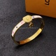 On July 23, 2023, the new product's original LV letter hanging bracelet Louis Vuitton counter is made of consistent materials and is popular. The shipping design is unique and retro and avant-garde. The 14K Precision Color Preservation Edition of the brac