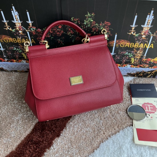20240319 Batch 450 Medium Original Order [Dolce Gabbana Dolce Gabbana] Another Platinum Bag in the Fashion Industry ➰ Delicate handmade classic solid color versatile, loved by many celebrities. Can be paired with a crossbody mirror for overseas purchasing