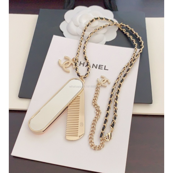 2023.07.23 ch * nel's latest comb ➕ Mirror black astringent black leather necklace with consistent Z brass material