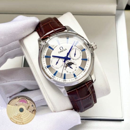 20240408 White shell 520, Rose gold 540, Steel strip+20. Butterfly Fly Upgraded Multifunctional Model adopts a multifunctional 3836 movement with guaranteed quality. The side of the shell is selected with exquisite drawing technology, which has been imita