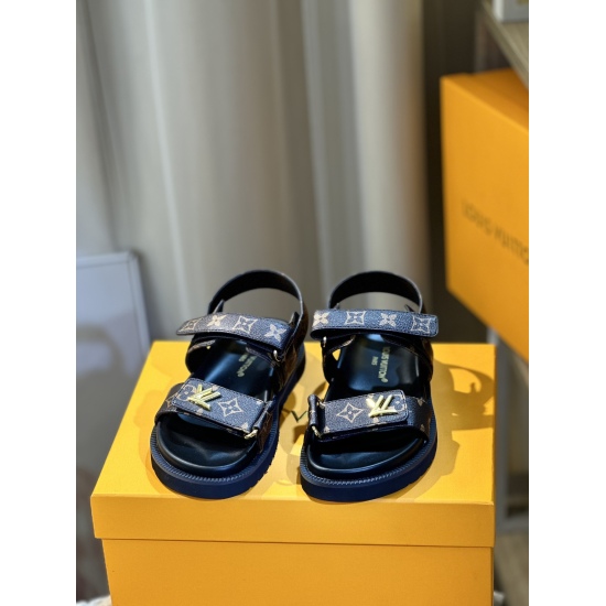 20240414 Donkey Family Series P240. 2024 Latest Edition - Louis Vuitton | Louis Vuitton's Latest Fashion and Casual Half Slippers~Purchasing Level Latest Trendy Products of the Season ✨ Numerous bloggers are planting grass and purchasing original molds fo