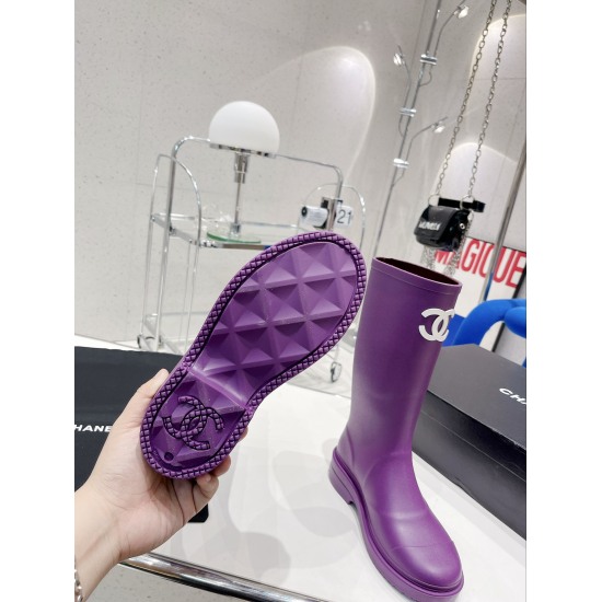 20240403 250CHA Hot selling Rainboots! Get a one-on-one version of this season's visually stunning rain boots, which can instantly straighten both O-shaped and X-shaped legs, as well as those with thicker calves. It greatly enhances leg shape and shows le