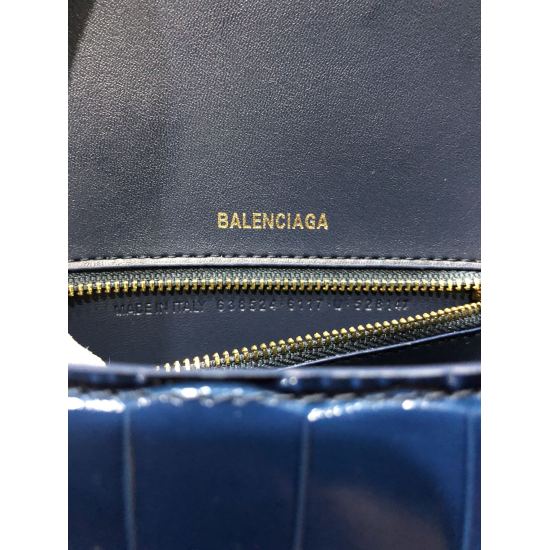 Batch 650 Balenciaga from Balenciaga in 20240324. Italian imported explosive pattern top layer cowhide tassel style small black nail (large bottom length 38cm * 24cm * 12cm) (medium bottom length 30cm * 19cm * 11cm/) (mini bottom length 23cm * 15cm * 120c