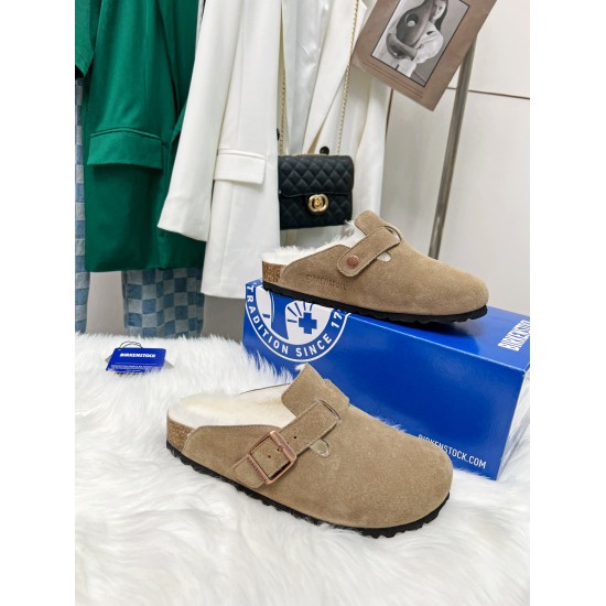 2024.01.05 250 BK Boken antelope brown wool mop with imported satin cowhide suede upper, lined with Australian wool. 5mm high elastic sponge and Australian wool padding for soft and comfortable stepping on! Ultra light EVA foam outsole ✈️。 Environmentally