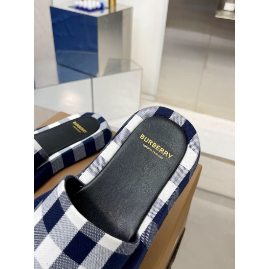 20240414 P180 Burberry's 2022 best-selling classic embroidered plaid slippers will be shipped, with original board replication and exclusive molded outsole, ✅ Fabric: Cotton and linen ✅ Rib: sheepskin lining ✅ Bottom: Rubber Ten PU ✅