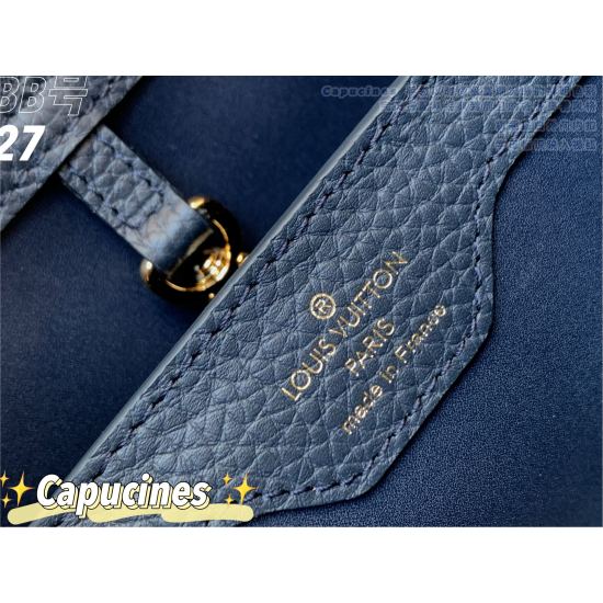 20231125 P1300 [Premium Original Leather M59065 Royal Blue] This Capuchines BB handbag is made of full grain Taurillon cow leather, engraved with LV letters from Monogram flowers that resemble jewelry and connected to a sparkling chain. The leather handle