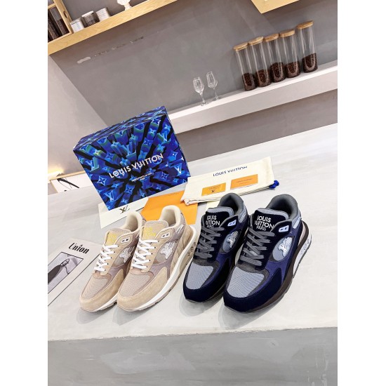 20230923 P370 Purchase the top-level version!!! The popular sports running shoes of L family's couples are made in a 1:1 original, with an ultra luxurious design. The shoe body is made of imported Italian silk cowhide+3D printed gradient mesh, with a glow