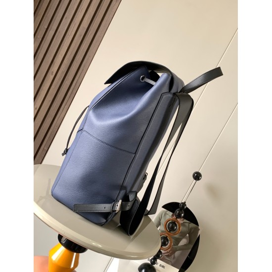 20240325 Original 1050 Premium 1200 Puzzle Backpack Backpack Backpack Soft Grain Cow Leather Military Backpack Backpack Backpack is a spacious and versatile backpack. The choice of backpack is made of soft grain calf leather and classic calf leather, with