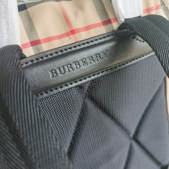 2024.03.09 Original order p650 Burberry model: 1461 ❤ The military backpack is based on the brand's collection of military style bags, carefully crafted with Vintage plaid cotton fabric and decorated with clear leather edges. 22/11/33