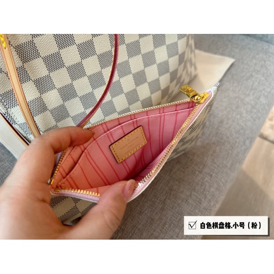 2023.10.1 200 No Box L Home Neverfull Small Shopping Bag! The trumpet is really cute! Has a texture! There's a smell! ⚠️ Paired with color changing leather! Size: 29 (bottom) * 37 (top width) * 20 (height)