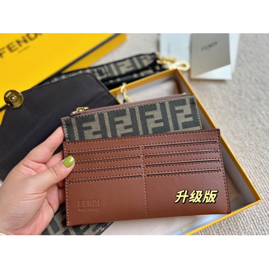 2023.10.26 200 box (upgraded version) size: 20 * 11cmF Home Fendi three piece set! Its advantages - cheap, good-looking, durable, small size, and large capacity.