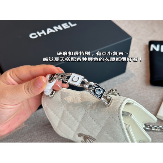 2023.09.03 180 box size: 13 * 10cm Xiaoxiangjia 22s enamel handle small waste bag/zero wallet/mouth red bag paired with white metal is simply irresistible Coco enamel hollow handle, can you not love it?