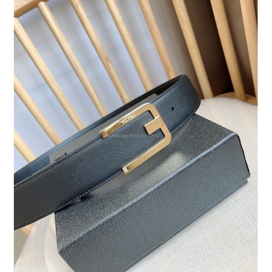2023.08.07 PRADA (Prada) counter's latest model This belt is exquisite, low-key, elegant, modern, simple and fashionable, with metal buckles and engraved logo to outline exquisite details. It is the ideal accessory for Prada men's ready to wear series. Wi