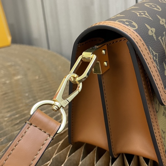 20231125 internal price P580, top of the line original with full leather 【 Exclusive background 】 Model number M44580, Nicolas Ghesquire launched a new Mini Dauphine handbag in the spring and summer of 2019. The mini design combines Monogram and Monogram 