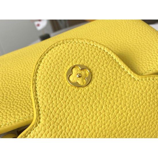 On July 10, 2023, M59468, this Capuchines BB handbag features full grain cow leather to shape the small size of the Capuchines collection, paired with LV letters, iconic side rings, and Monogram floral flip. Detailed features 27 x 18 x 9 cm (length x heig