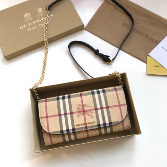 2024.03.09P500 (Top Original Quality)! Burberry Haymarket checkered leather diagonal backpack ➰ 【 B • Home 】 Original order~Comes with chain embellished leather shoulder straps. This product can be used as a small handbag alone, or as a wallet to be store