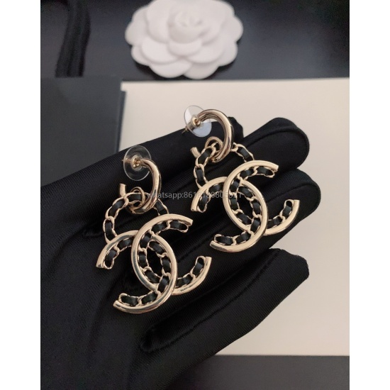 2023.07.23 ch * nel New Black Leather Earrings Consistent Z Brass Material