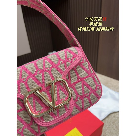 2023.11.10 P195 box matching ⚠️ Size 22.12 Valentino Valentino handbag with impressive capacity, full of femininity, elegance and fashion coexisting