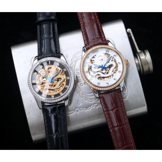 Special offer for 20240408: 300 belts and 320 steel belts. In traditional Chinese culture, the dragon represents nobility and luxury. Patek Philippe has for the first time combined the dragon with a watch to launch the Dragon Totem series. With a fully au