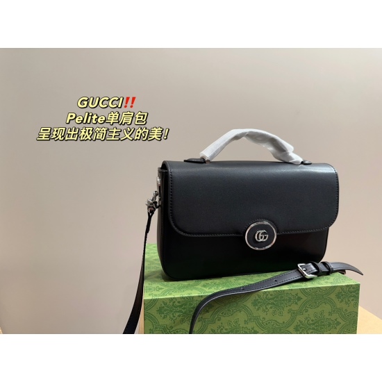 2023.10.03 Large P190 Folding Box ⚠️ Size 26.15 Small P185 Folding Box ⚠️ The size 21.11 Kuqi GUCCI Pelite shoulder bag presents a minimalist beauty! The retro design with simple lines and exquisite double G locks exudes a sense of elegance in the overall