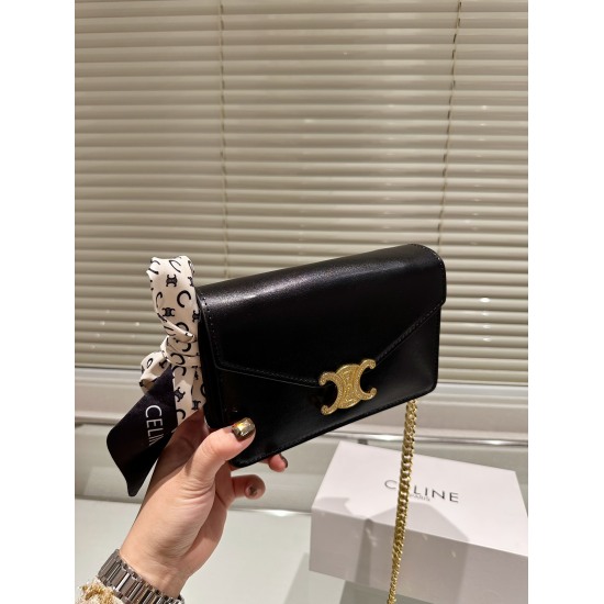 2023.10.30 P225 folding box ⚠️ Size 17.12 Celine Envelope Bag with Elegant yet Individualized Style, Easy to Handle with Any Combination, A Must Go Item for Every Elegant and Cute Girl