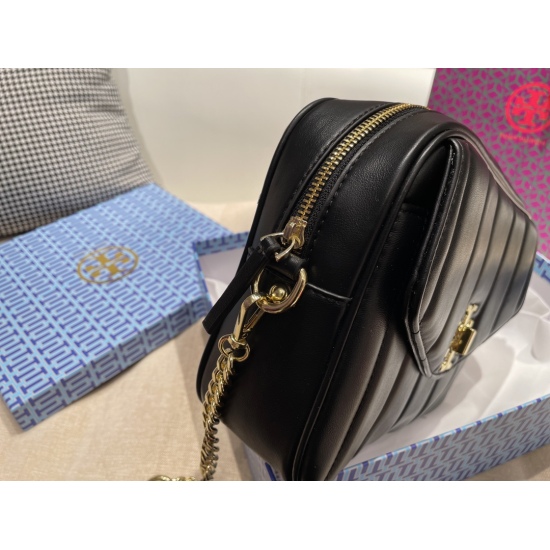 2023.11.17 P195 Gift Box Size 25 18TORY BURCH/Tory Burch 2021 New Handheld Crossbody Multi Shoulder Customized Fabric Logo Hardware Original One to One Quality Fried Chicken Versatile and Practical A Favorite Beauty Get Started Quickly, Recommended by Sto