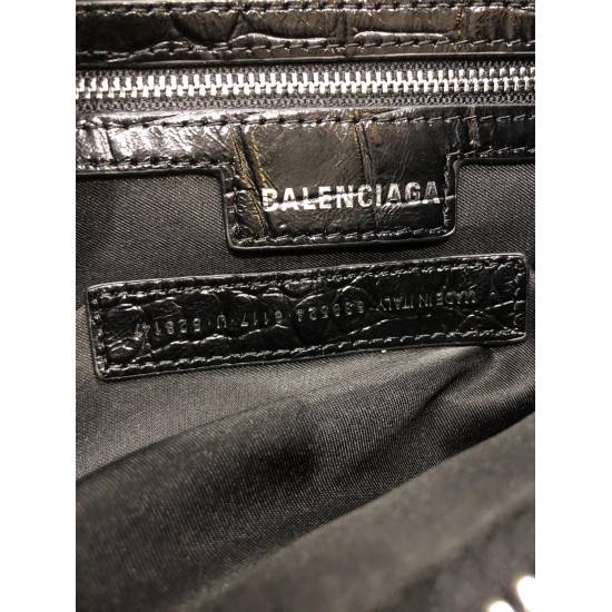 Batch 650 Balenciaga from Balenciaga in 20240324. Italian imported explosive pattern top layer cowhide tassel style small black nail (large bottom length 38cm * 24cm * 12cm) (medium bottom length 30cm * 19cm * 11cm/) (mini bottom length 23cm * 15cm * 23cm
