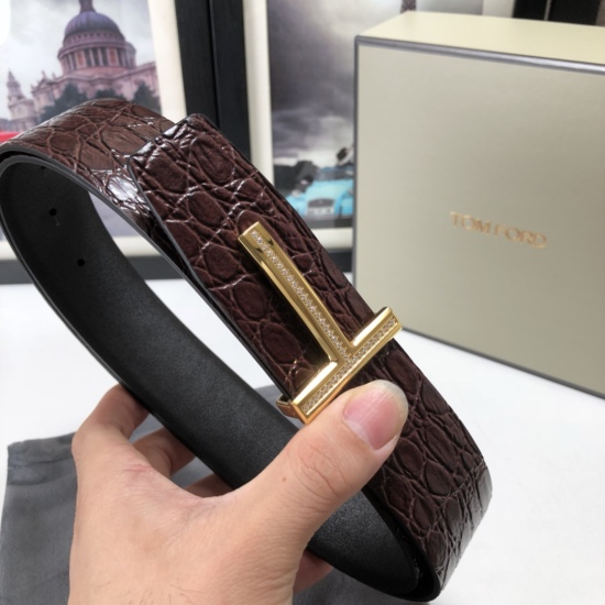 On October 14, 2023, Tom Ford's latest internet celebrity diamond studded belt with original box counter synchronized with the launch of the 3.8 wide new model. The original cowhide, paired with steel buckles, is elegant and easy to use. Thank you for rep