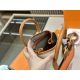 2023.10.29 185 comes with a foldable box size: 24 * 16cm Hermes Garden bag! The fabric is soft, with great capacity, and the gray color is often low-key and meaningful. Give away a pony as a gift