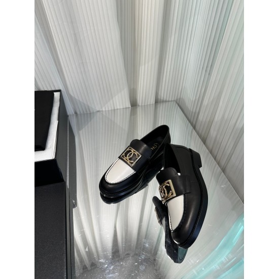 2023.11.05 P3402023 Xiaoxiang Early Autumn New Lefu Shoes! The highest version in the market, exclusive hardware buckle mold, too beautiful and tiring! Now it's a popular little red book, one shoe is hard to find! Heel height: 2.5cm, original three layer 