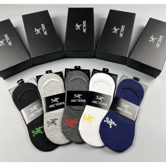 2024.01.22 ARCTERYX (Archaeopteryx) Spring 2023 New Product, Popular, Pure Cotton Quality, Comfortable and Breathable to Wear, One Box of 5 Pair Invisible Socks