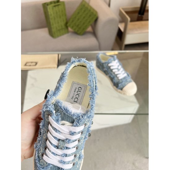 20240414 Factory Price 2702024 Gucci ■ Four Seasons Casual Sports Shoes, Top Edition! One to one replication. Early spring new style, creating a perfect street style. It is cool and stylish with a retro and futuristic style. The classic shoe shape and Bri