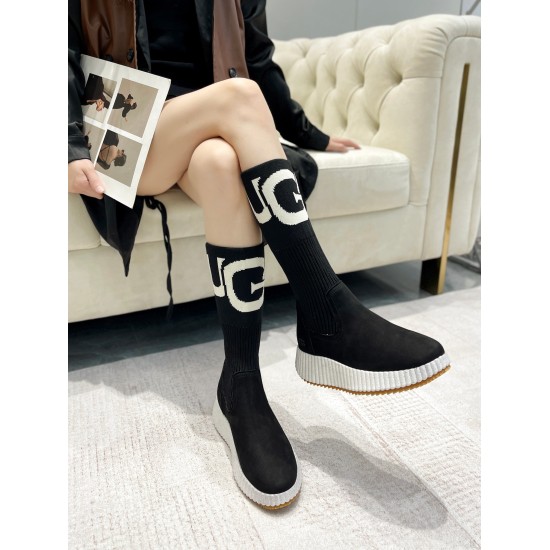 September 29, 2023 ❄ : ❄ P280 UGG New Upgraded Little Martin Unique Wool Thermal Design Upper Made of Premium Australian Top Layer Frosted Cowhide+Real Wool Inner Lining Shoes Heel Fashion Versatile Element Upgraded Exclusive Private Mold PU Water Platfor