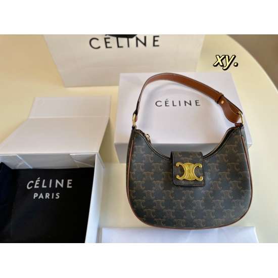 2023.10.30 P170 (Folding Box) size: 2313Celine Sailing's latest triumphal arch Eva armpit crescent shaped armpit design ➕ The Triumphal Arch logo has a casual feel all over it, it's really amazing! The capacity can meet the current needs of going out, mak