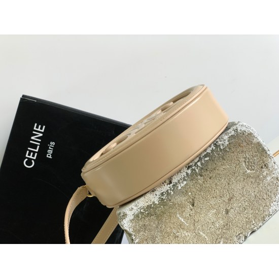 20240315 P660 CELINE | New Product~Small Smooth Cow Leather Cross body Oval Mooncake Bag Small Mooncake Bag is Too Cute Milk Tea Color~Full Score Leather Texture [Love] Smooth Cow Leather Classic Triumphal Arch Logo Becomes Focus from afar and up close, C