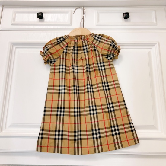 2023.07.01, regarding size issues, please consult customer service after payment. Size: 90-160. It would be a pity not to play a checkered style with children in summer. Bubble sleeves are the favorite of babies