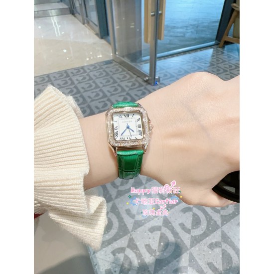 20240408 Belt 155, Cartier ⌚ The cheetah watch, with its new Roman dial, is magnificent and unrestrained, conveying the aesthetic style conveyed by the Panther de Cartier cheetah. It has smooth lines, charming and charming, soft and fitting on the wrist, 