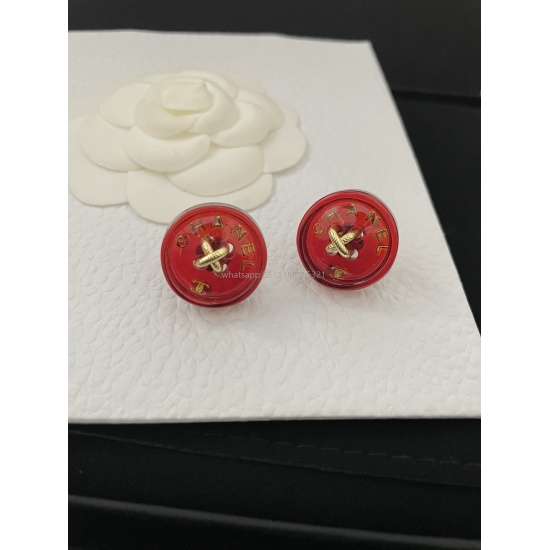 On July 23, 2023, the latest button earrings, resin earrings, and three colors are available in consistent z material