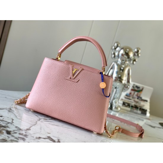 20231125 P1300 [Premium Genuine Leather M59653 Metal Powder Gold Buckle] This Capuchines BB handbag features Taurillon leather to showcase its modern style. Its leather woven chain can be easily removed or adjusted, allowing for easy switching between sho