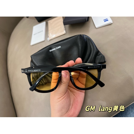 On March 3, 2023, 175 comes with a complete set of packaging GM langGM's LANG truly divine glasses! It's so sweet and salty! Cute and handsome! One pair of glasses with multiple faces! Buy it!!! Wear it and immediately become advanced!