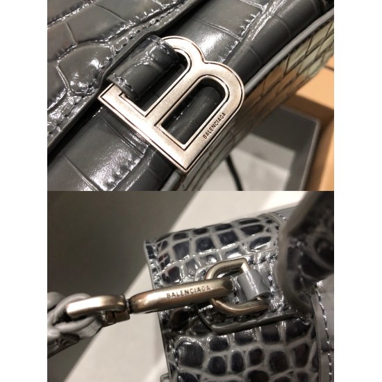 Batch 650 Balenciaga from Balenciaga in 20240324. Italian imported explosive pattern top layer cowhide tassel style small black nail (large bottom length 38cm * 24cm * 12cm) (medium bottom length 30cm * 19cm * 11cm/) (mini bottom length 23cm * 15cm * 118c